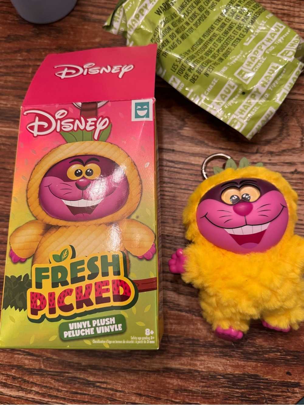 Disney Happy Haul Fresh Picked Blind Box Cheshire Vinyl Plush Keychain Brand New